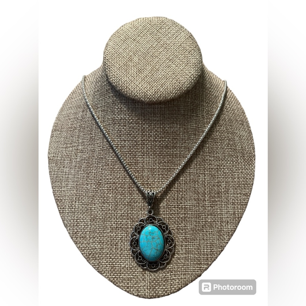 Antique Oval Semiprecious Stone Necklace-Crackled Turquoise